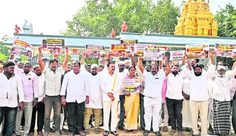 లడ్డూలో కొవ్వు అబద్ధం 