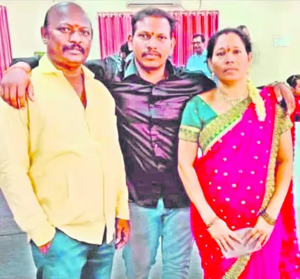 డీఎస్పీగా లోచన్‌కుమార్‌ ఎంపిక 