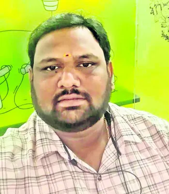 రోడ్డు ప్రమాదంలో వ్యక్తి మృతి 