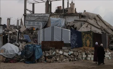 Israeli air strikes kill at least 31 Palestinians in Gaza