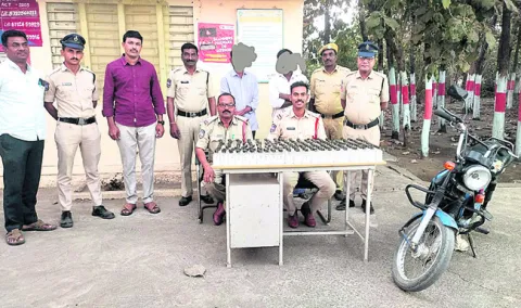 దేశీదారు పట్టివేత