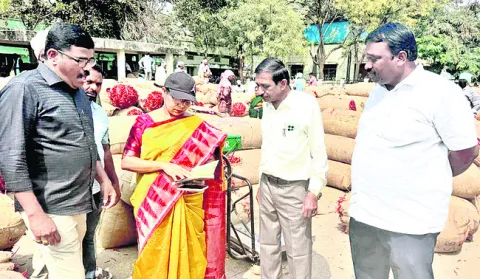 జెండా పాటే ప్రామాణికం