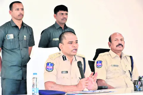 నిర్భయంగా ఓటుహక్కు వినియోగించుకోండి 