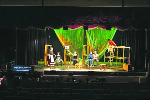 అంతర్జాతీయస్థాయికి తెలుగు నాటకం 