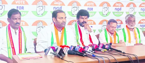 తెలంగాణలో పోటీ చేసేందుకు సిగ్గుండాలి 