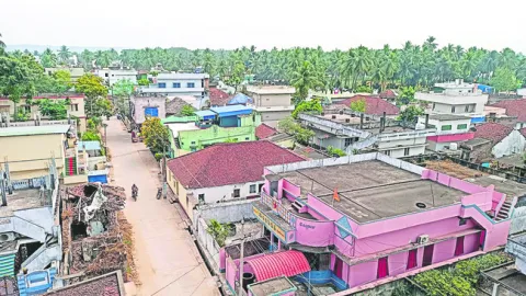 కార్యదర్శుల శతమతం