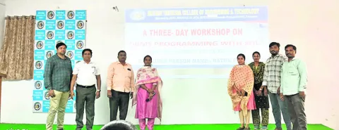 మదర్‌ థెరిసాలో డిప్లొమా విద్యార్థులకు వర్క్‌షాప్‌
