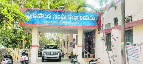 చైర్మన్‌ గిరి.. నేతల గురి 