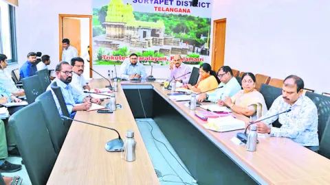 డిస్ట్రిబ్యూషన్‌ సెంటర్లు ఏర్పాటు చేయాలి