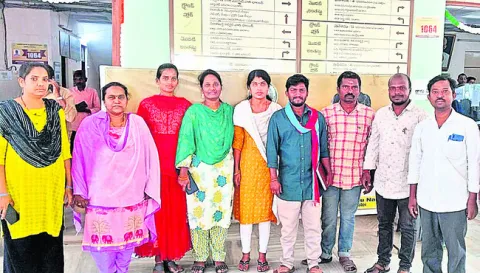 హామీల అమలుకు డిమాండ్‌ 