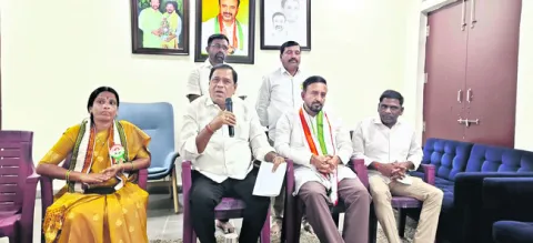 కాంగ్రెస్‌తోనే అభివృద్ధి సాధ్యం 