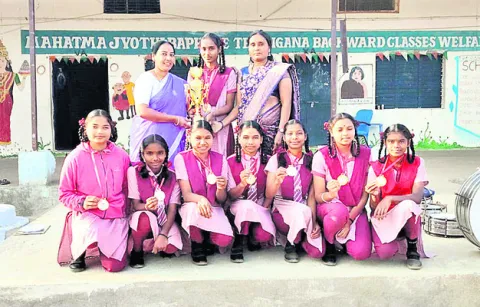 సీఎం కప్‌ పోటీల్లో   విద్యార్థుల ప్రతిభ
