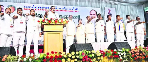 యువతతో అన్బుమణి ప్రతిజ్ఞ 