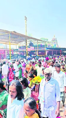 జములమ్మ క్షేత్రం..  భక్తజన సంద్రం 
