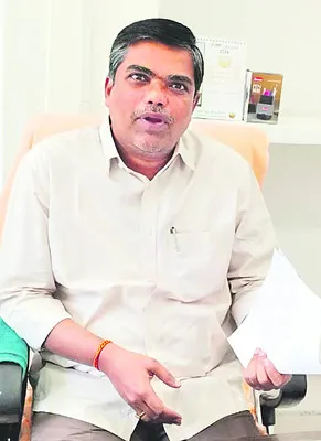 మదర్‌ డెయిరీ జీఎంపై సస్పెన్షన్‌ వేటు 