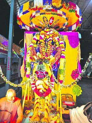 పులి వాహనంపై మల్లేశ్వరుడు 