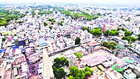 సర్కారు వెనుకబడి!