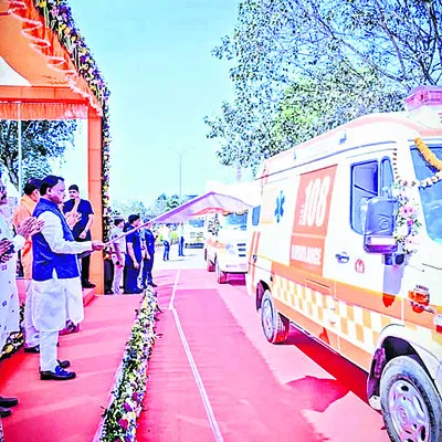 250 కొత్త అంబులెన్స్‌ల ప్రారంభం