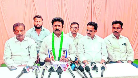 క్షమాపణ చెప్పు బాబు! 