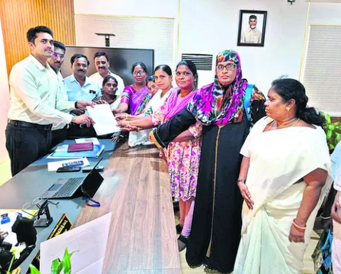 సచివాలయ విధుల నుంచి మినహాయించండి