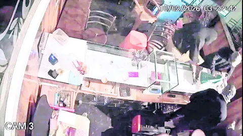 రాయదుర్గంలో దొంగల బీభత్సం 