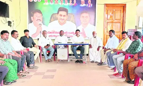 చంద్రబాబు నిర్లక్ష్యం రైతులకు శాపం 