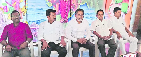 బెదిరింపుతోనే అభ్యర్థి ఆత్మహత్య! 