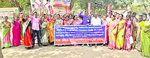 టిడ్కో ఇళ్ల రుణమాఫీపై అసెంబ్లీలో తీర్మానం చేయాలి