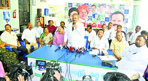 స్థానిక సంస్థల ఎన్నికల్లో విజయమే లక్ష్యం 