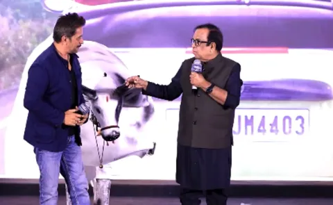 Brahmanandam Gifts To Arjun Sarja Daughter Aishwarya Arjun