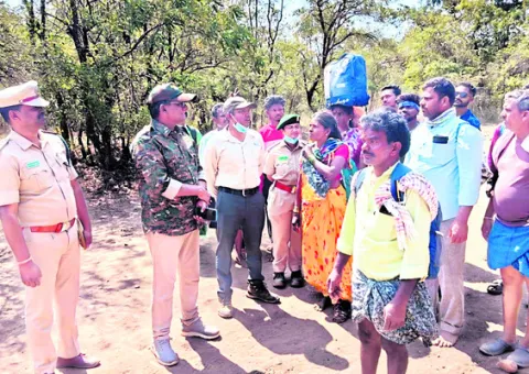 మన అడవిని మనమే రక్షించుకోవాలి