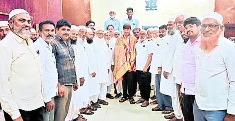 సామాజిక అవసరాలు తీర్చేందుకు కృషి 