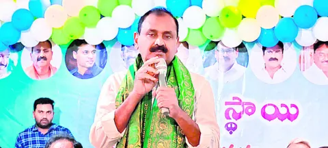 లడ్డూకు మేకప్‌ వేసింది సీఎం చంద్రబాబే 