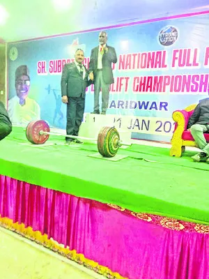 పవర్‌లిఫ్టింగ్‌లో జాఫర్‌కు గోల్డ్‌ మెడల్‌ 