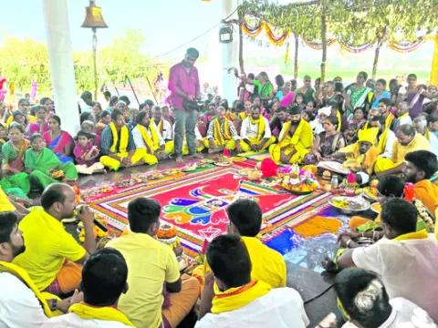 ఘనంగా మల్లయ్య విగ్రహ ప్రతిష్ఠాపనోత్సవం 
