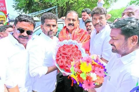 హిందూ వ్యతిరేకిగా చిత్రీకరించే కుట్ర 