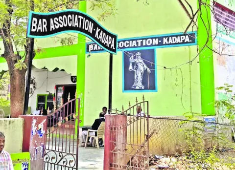 బార్‌ బరి.. గెలుపెవరిదోమరి !