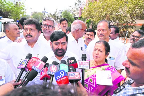 దద్దమ్మ ప్రభుత్వమని మంత్రే ఒప్పుకున్నడు