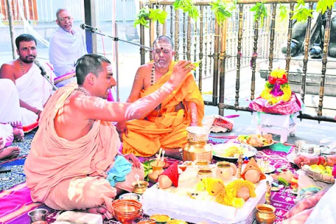 శివరాత్రి ఉత్సవాలు ప్రారంభం