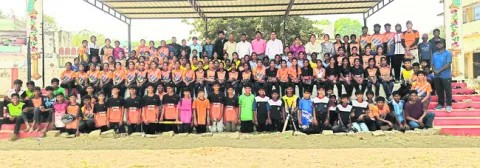 క్రీడల్లో గెలుపోటములు సహజం 