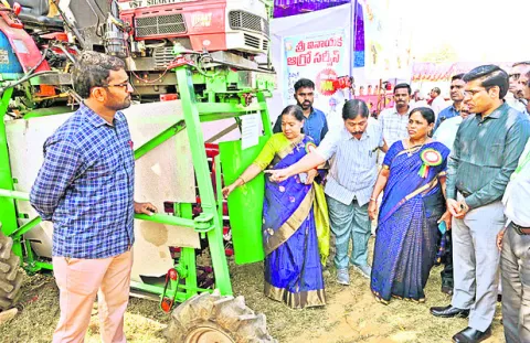 ప్రకృతి వ్యవసాయంపై మొగ్గు చూపాలి