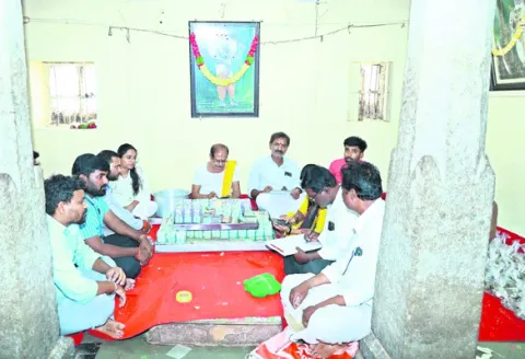 మన్యంకొండ హుండీ ఆదాయం రూ.37.64 లక్షలు 