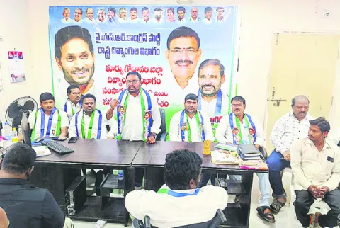 దివ్యాంగుల సమస్యలు పరిష్కరించాలి