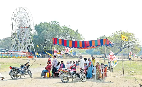 Kotappakonda farmers threatened by TDP MLA Chadalawada followers