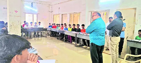 శతశాతం ఉత్తీర్ణత తప్పనిసరి