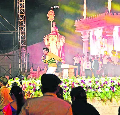 ఇకపై హంపీ ఉత్సవాలు నవంబర్‌లోనే 
