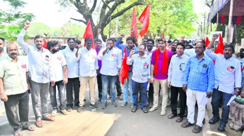 పీఆర్సీ కమిటీ ఏర్పాటు చేయాలి 
