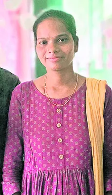 అత్త వేధింపులతో కోడలు ఆత్మహత్య 