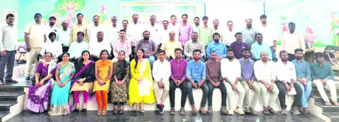 సర్వీస్‌ నిబంధనలు పాటించాలి