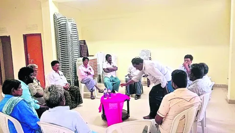 శ్రీవారి దర్శనానికి  12 గంటలు 
